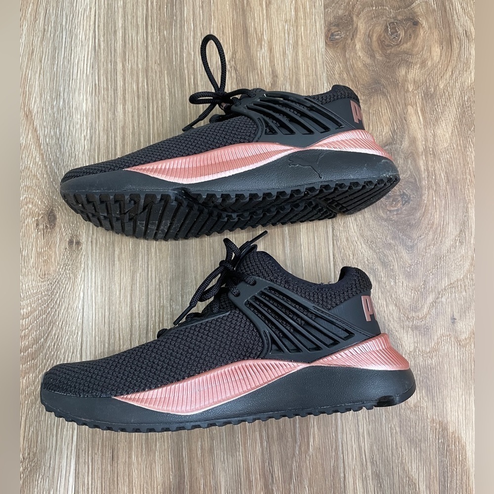 Puma Pacer Future Lux Black Rose Gold Women Running Sports Shoes Size 5.5 LNC
